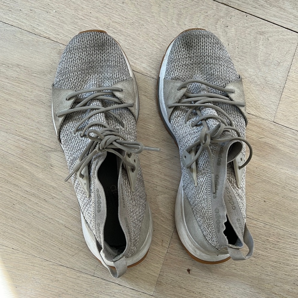 Adidas sneakers size 8
